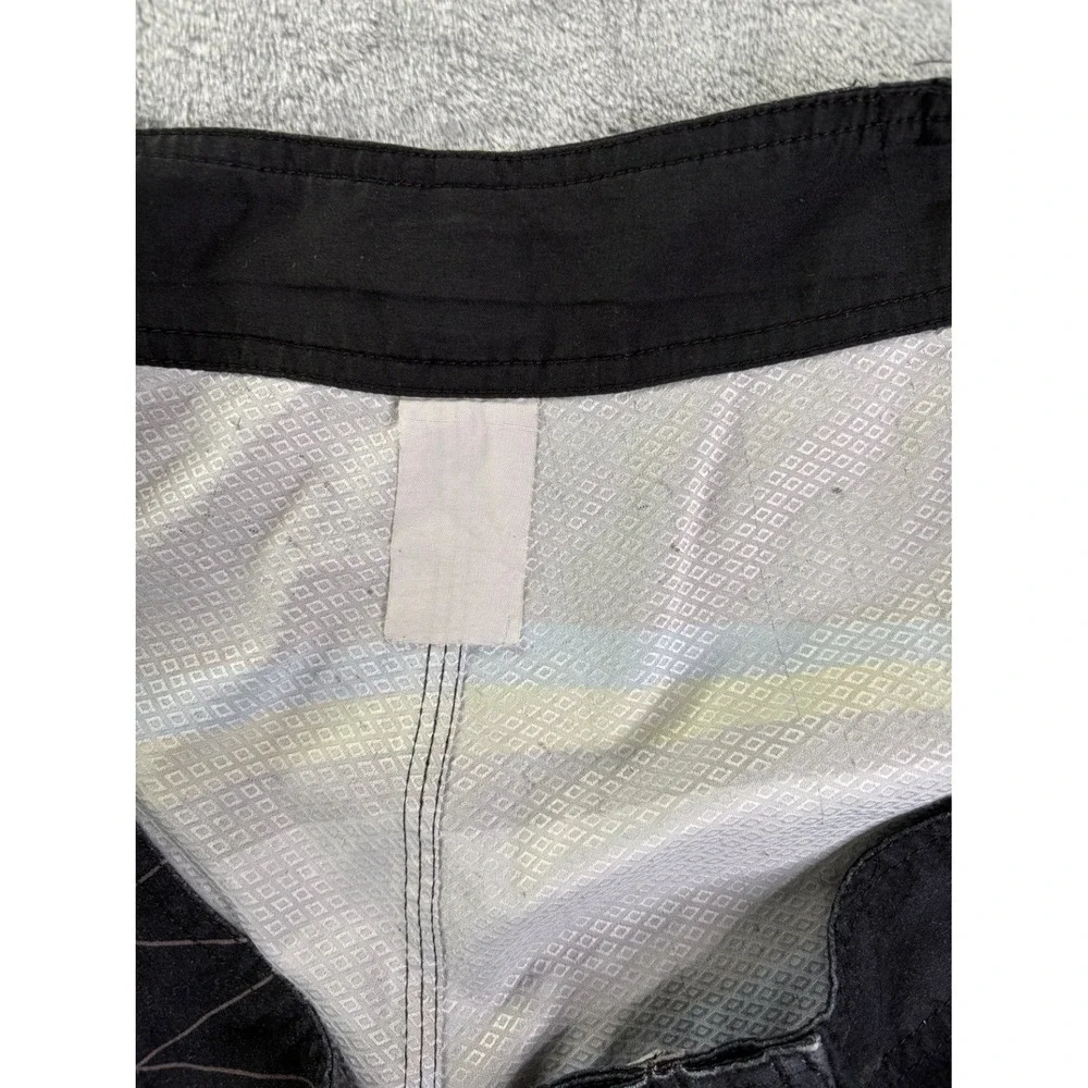 Quiksilver Surfing Mens Board Shorts Size 38 Multicolor Geometric Drawstring